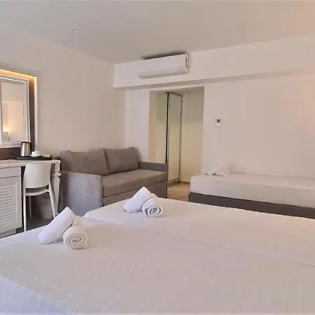 Apollon Hotell 4*