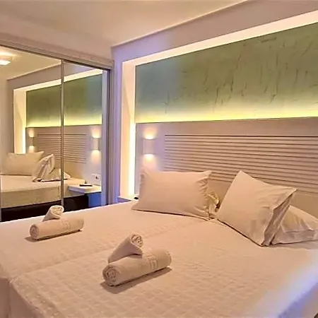Hotell Apollon 4*