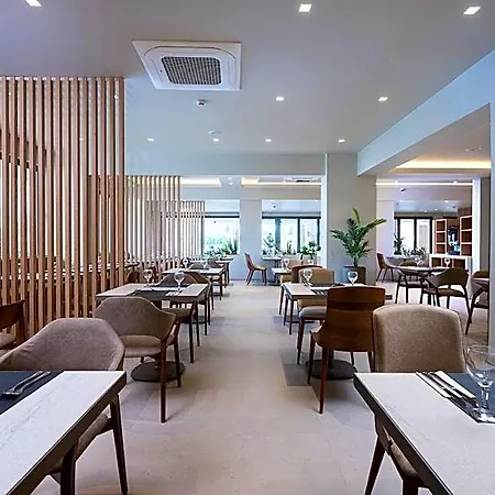 Hotell Apollon 4*