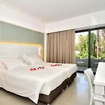 Apollon Отель 4*