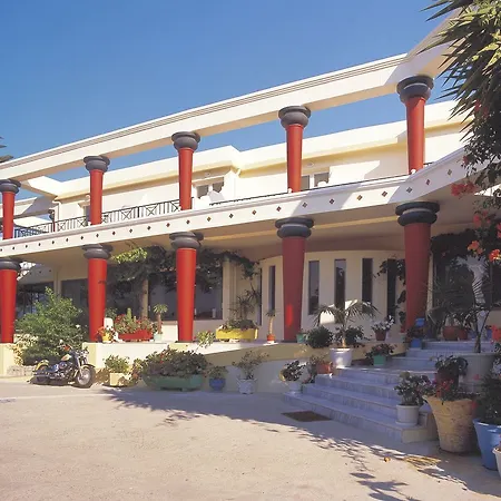 απόλλων 4*